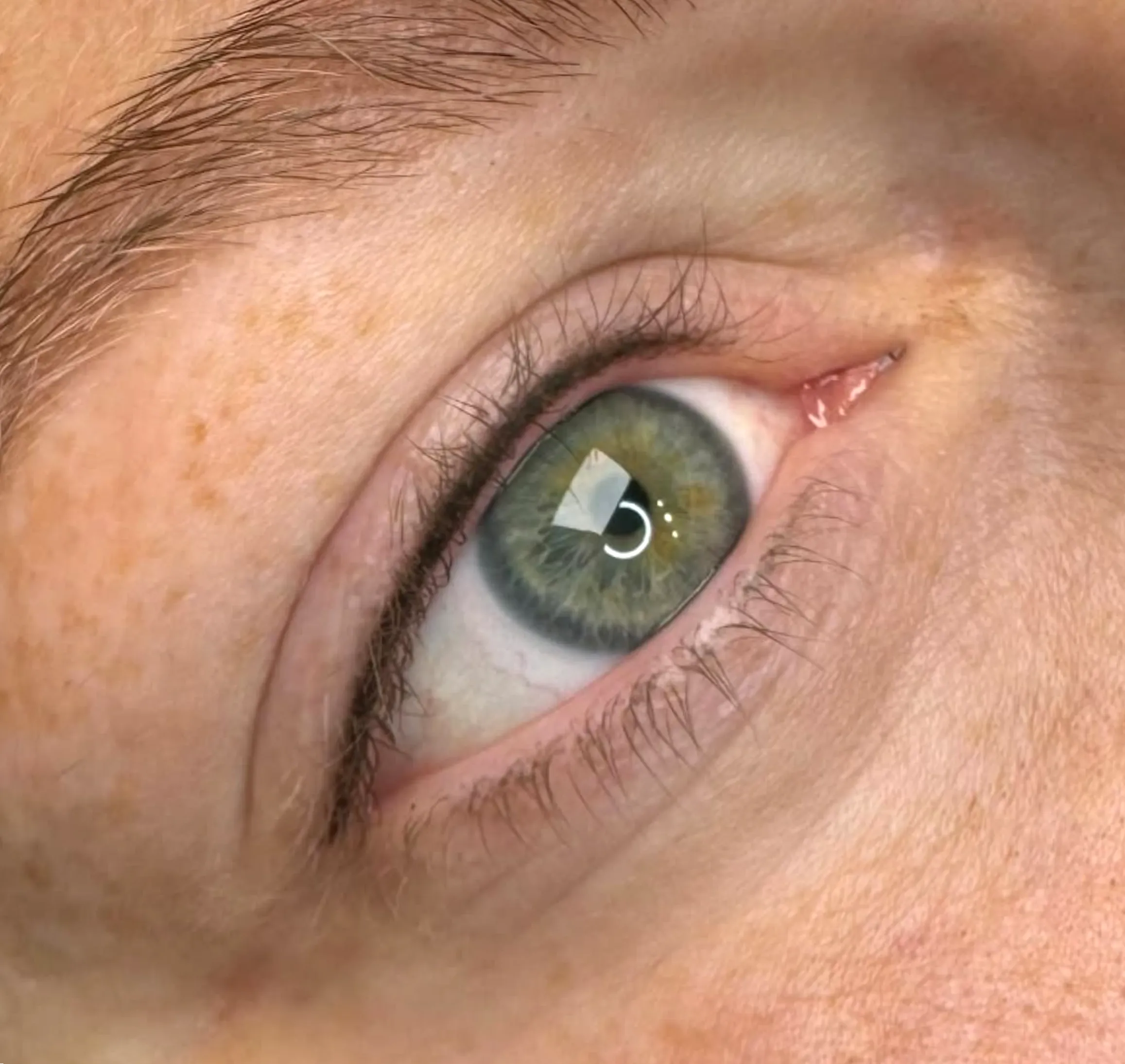 lash extensions eyeliner