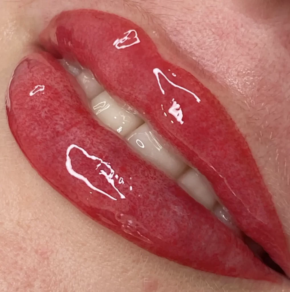 Hydration Habits That Keep Lip Tone Healthy